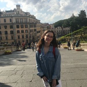 Meet your Posher, Anna